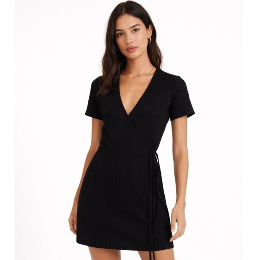 Zara Trafaluc Black Rib Knit Wrap Dress Short Sleeve V-Neck Size M